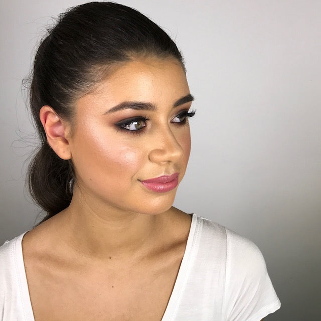 BACK YOUR BEAUTY: FORMAL MAKEUP
